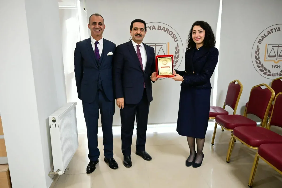 Başkan Taşkın, genç avukatlarla meslek hayatındaki deneyimlerini paylaştı